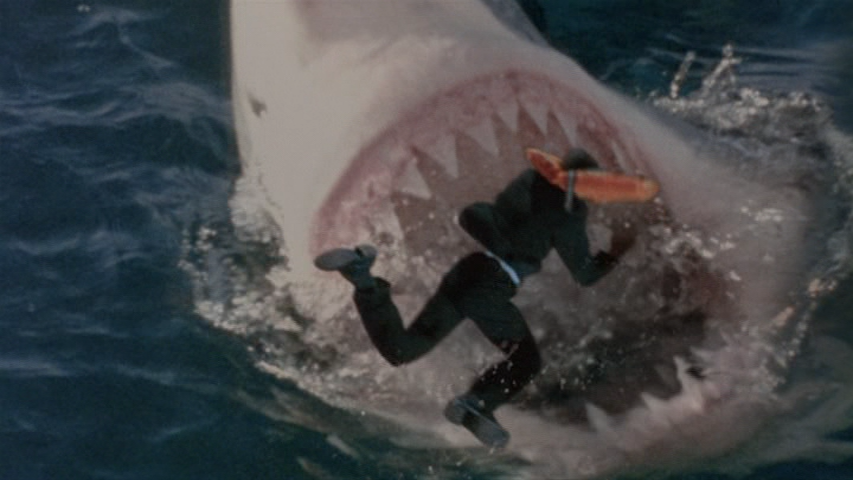 Shark Attack 3: Megalodon (2002) – Review | Mana Pop